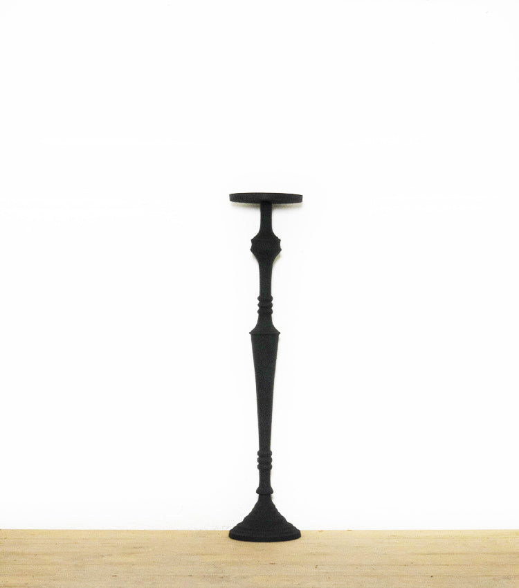 "Piedistallo Porta-Candele" in metallo nero
