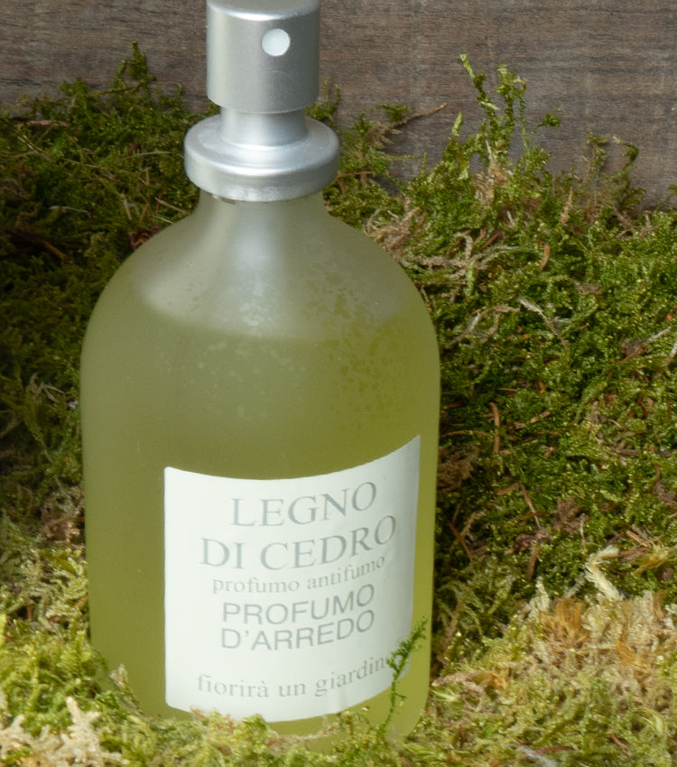 Profumo d'Arredo alla fragranza "Legno di Cedro"