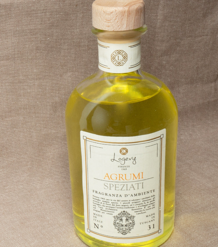 Fragranza d'Ambiente con Bastoncini in legno alla profumazione "Agrumi Speziati" da 250 ml