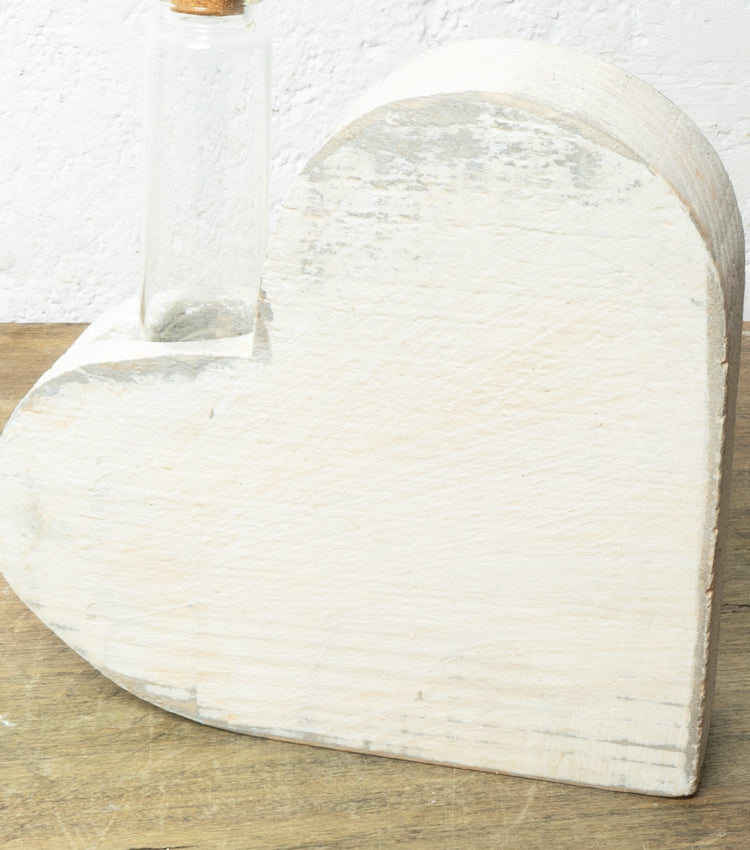 Cuore Porta-Fiori/Essenze in legno con una Boccetta in vetro e sughero e un aforisma