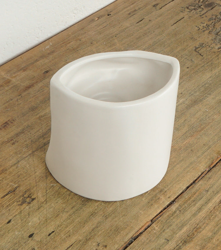 "Vaso con un Occhio e un Sopracciglio" in ceramica