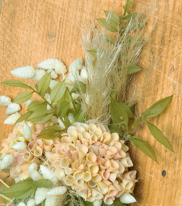 "Il Bouquet sul Quadretto" in legno con fiori essiccati e stabilizzati