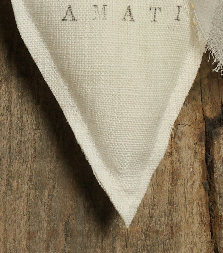 Cuore Profumato "AMATI" in lino imbottito con fiori e piante essiccati e chiffon