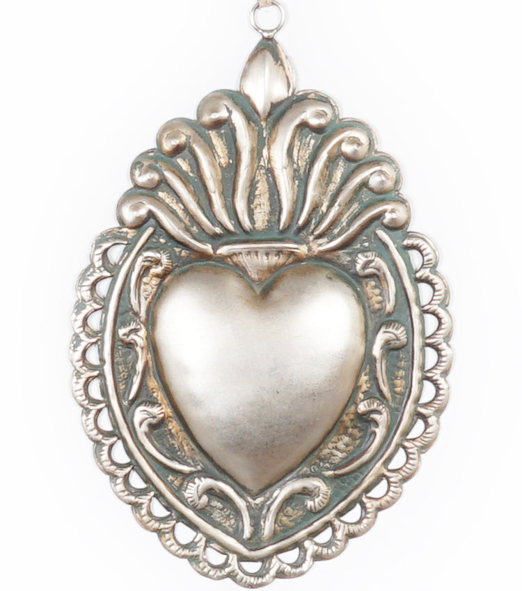 "Cuore Ex Voto con la Cornice color Argento" in metallo