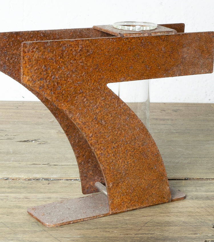 "Numero 7 Porta-Fiori/Essenze" in corten