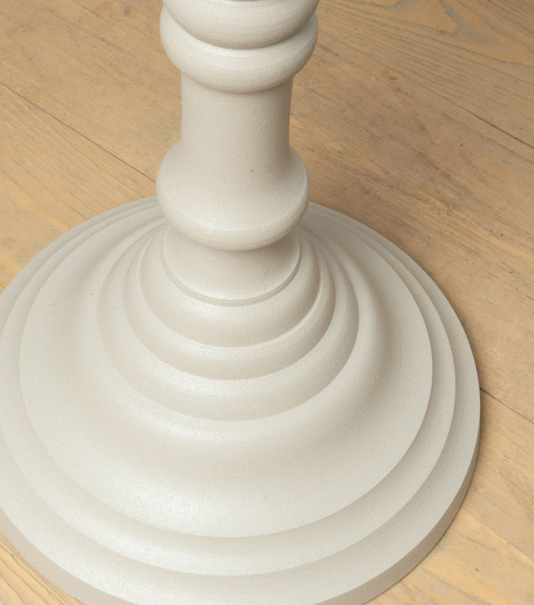 "Piedistallo Porta-Candele" in metallo beige