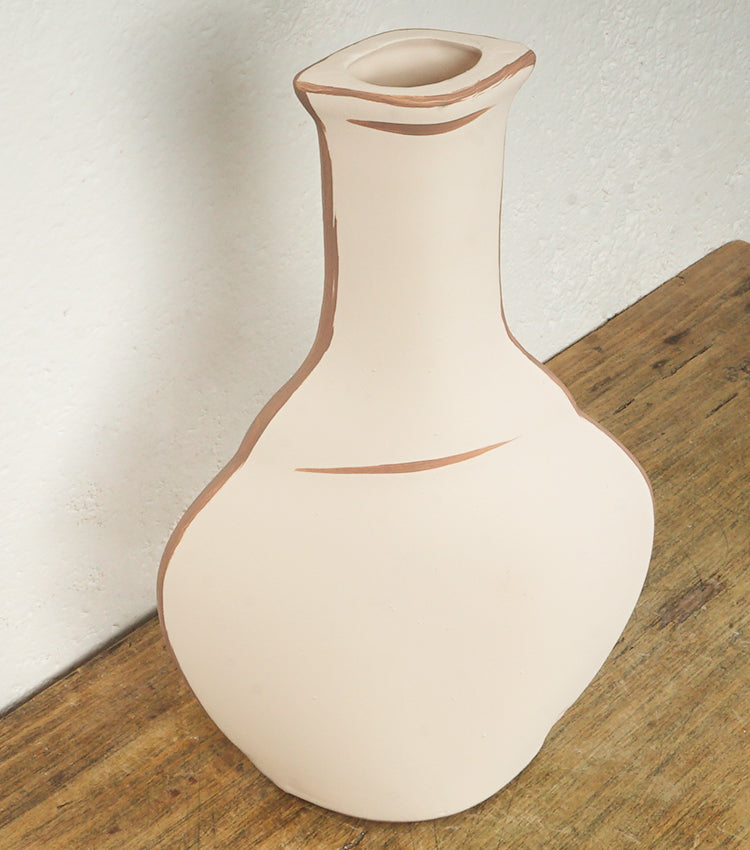 "Damigiana Stilizzata" in cotto