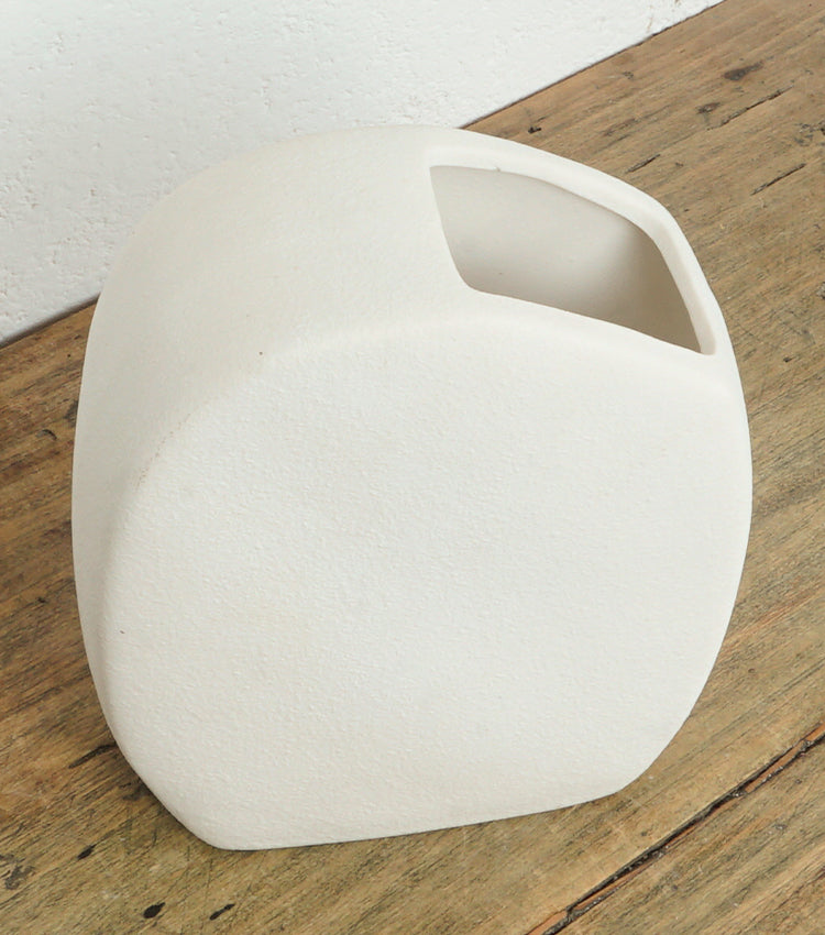 Vaso "Mi Guardo" in porcellana