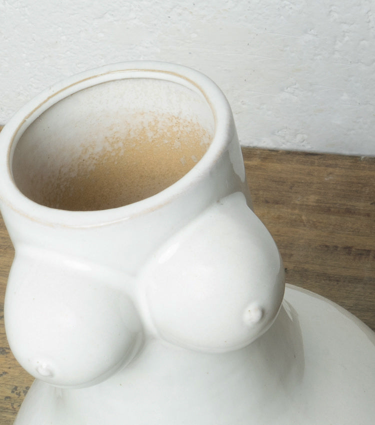 Vaso a forma di un "Nudo di Donna" in grès medio