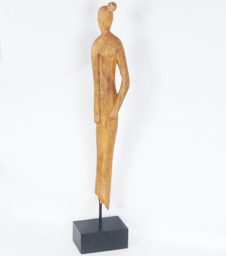 "Scultura Femminile Minimalista con Mano dietro la Schiena" in legno