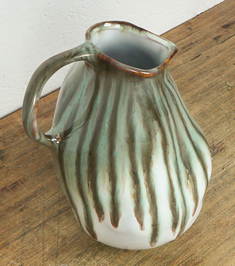 "Brocca Deformata" in ceramica