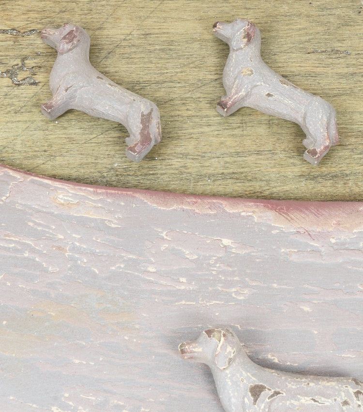 Lavagnetta magnetica con pedine a forma di cagnolino in metallo