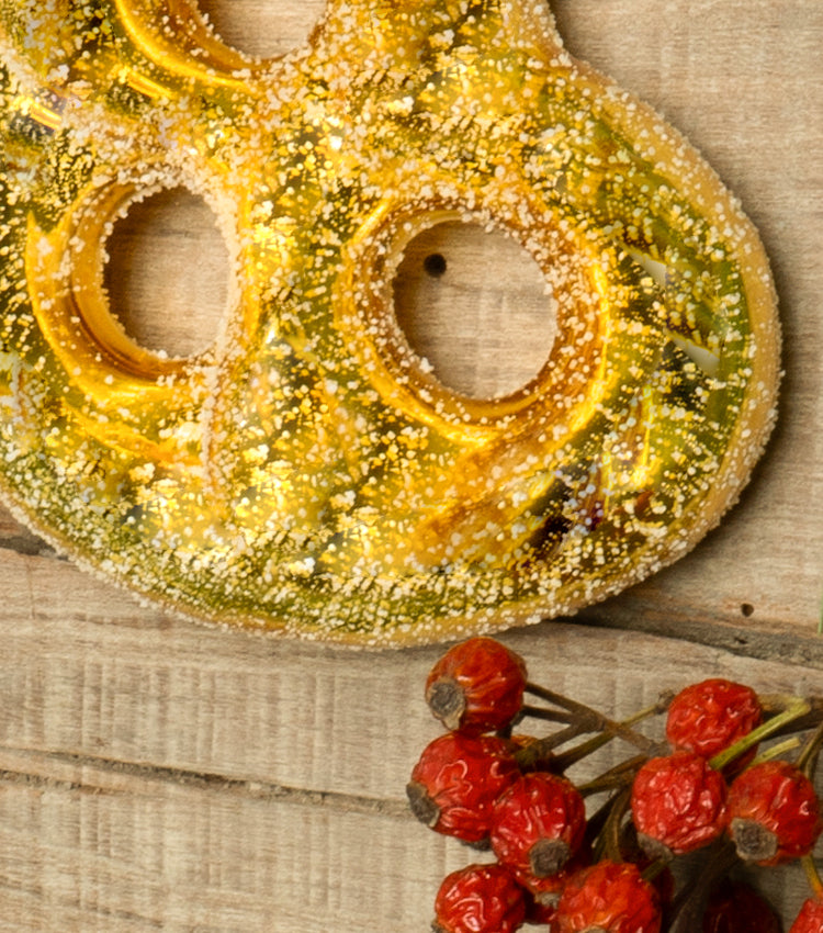 "Pretzel Natalizio Crudo" in vetro e metallo