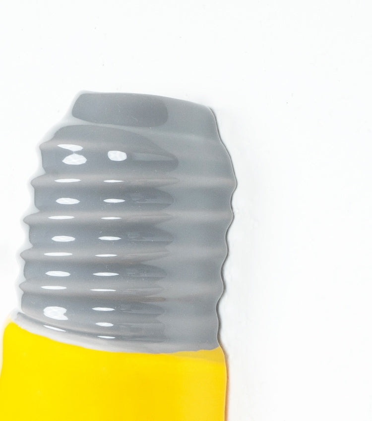 Porta-fiori a forma di lampadina gialla in ceramica
