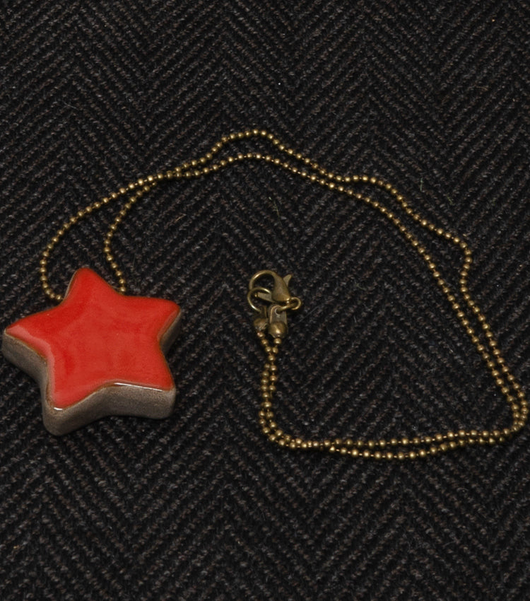 Collana con una Stella in ceramica grande