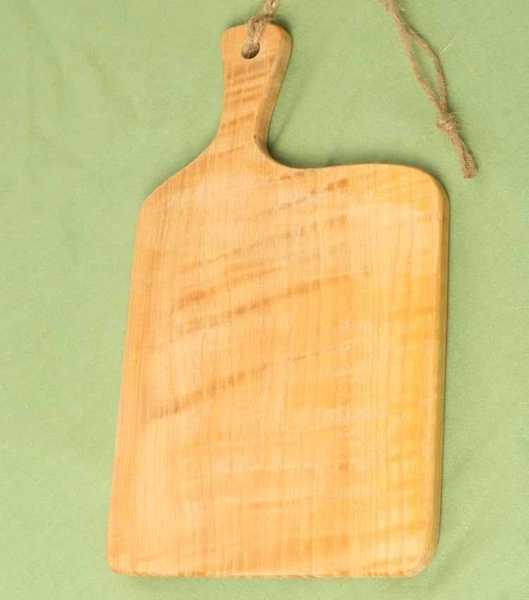 Tagliere "LE MIE farfalle NELLO STOMACO sono al RAGÙ" in legno e spago