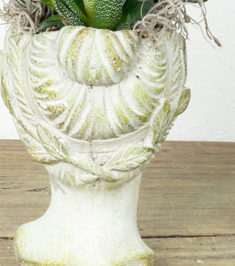 "Il Boschetto nel Busto" in cemento