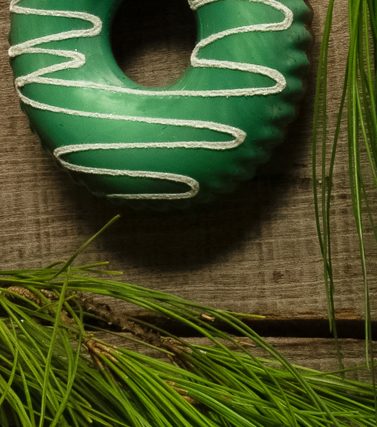 "Donut Natalizia Glassata Verde" in vetro e metallo