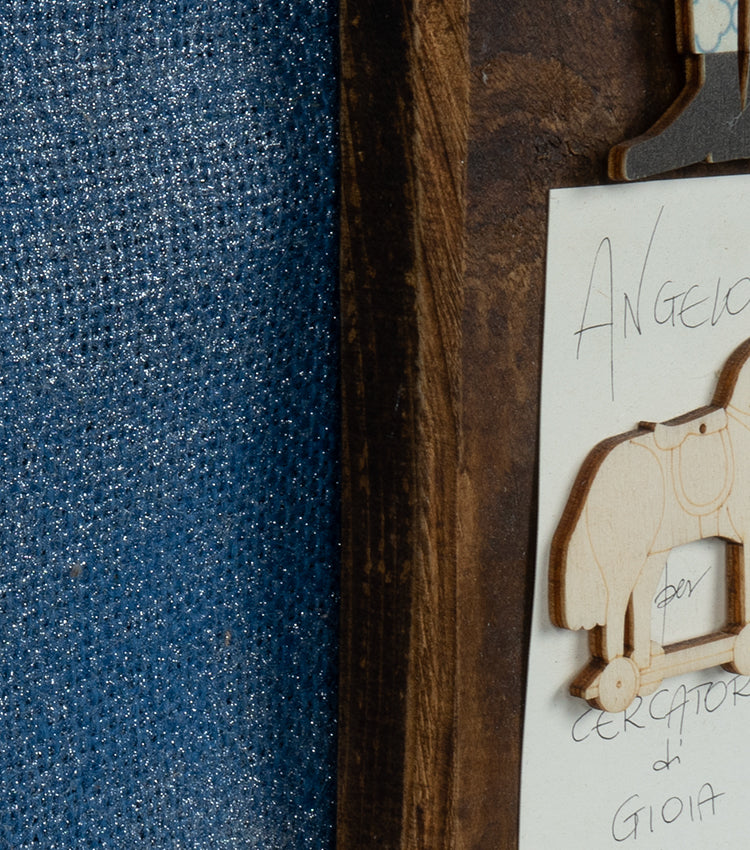 Tavoletta con "Angelo per cercatori di gioia e felicità" in legno