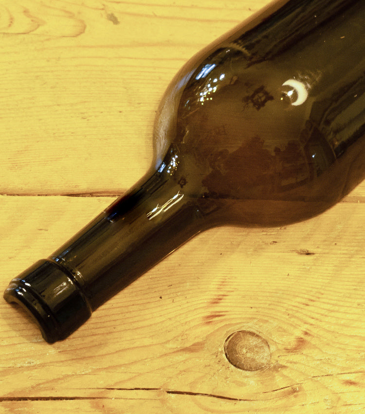 Contenitore a forma di mezza bottiglia in vetro grande