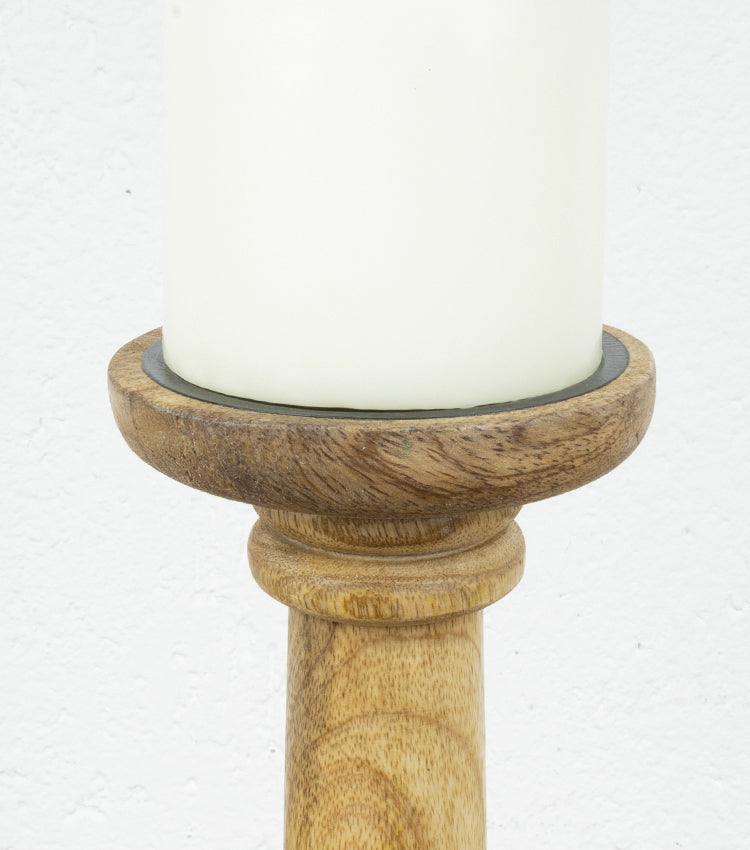 Candeliere in legno