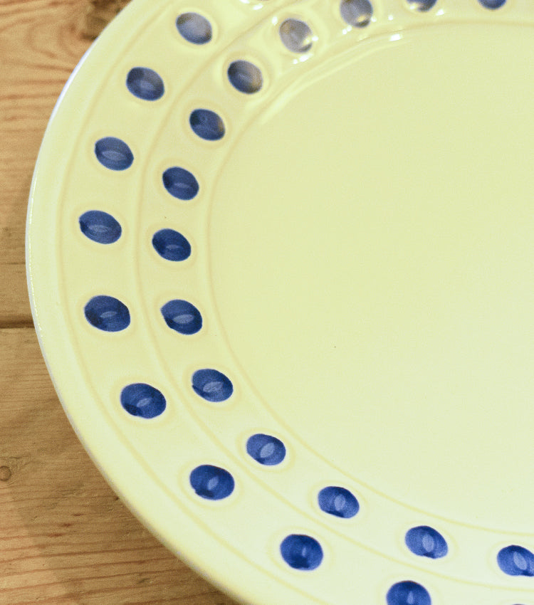 Servizio di piatti in ceramica