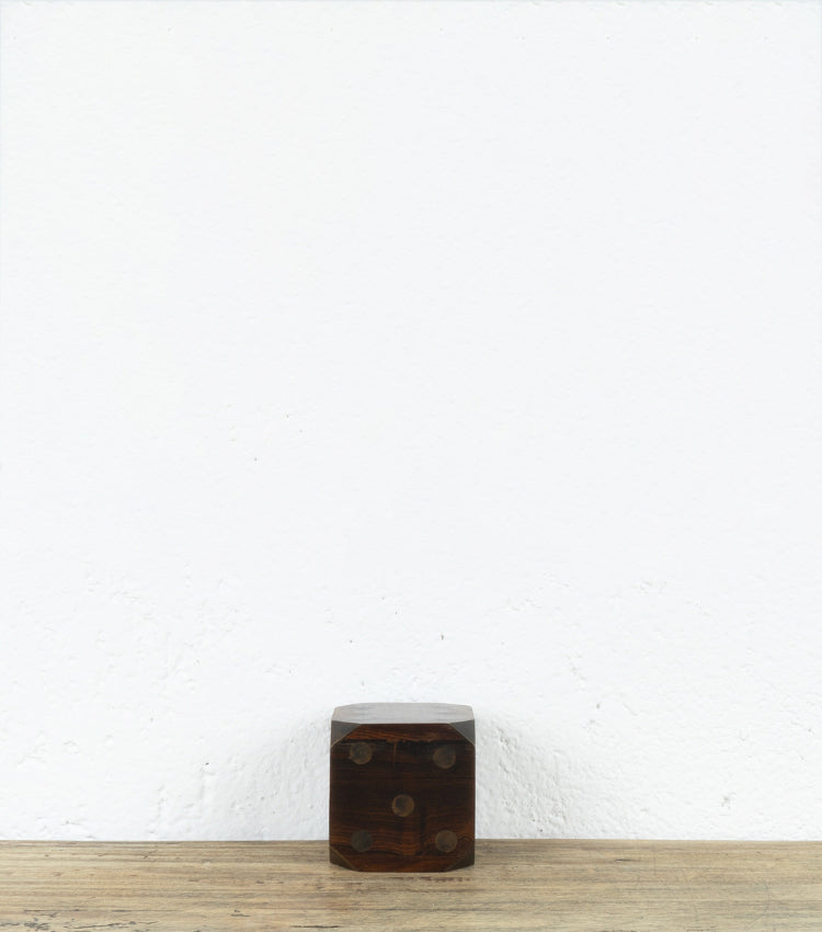 Scatolina a forma di dado in legno