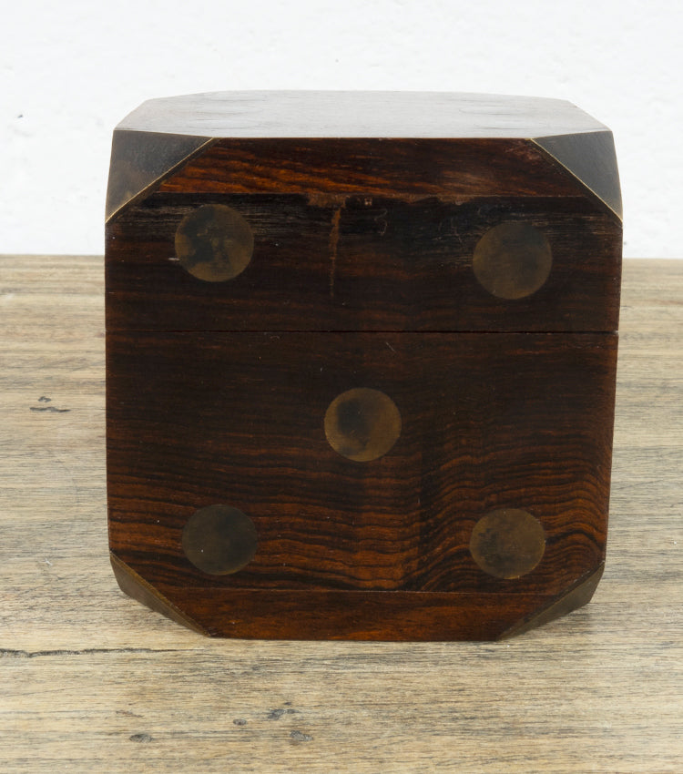 Scatolina a forma di dado in legno