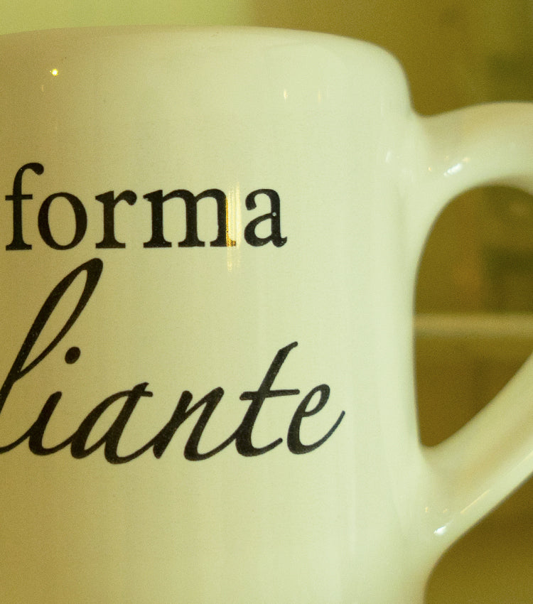 Tazza in ceramica "Sbadigliante"