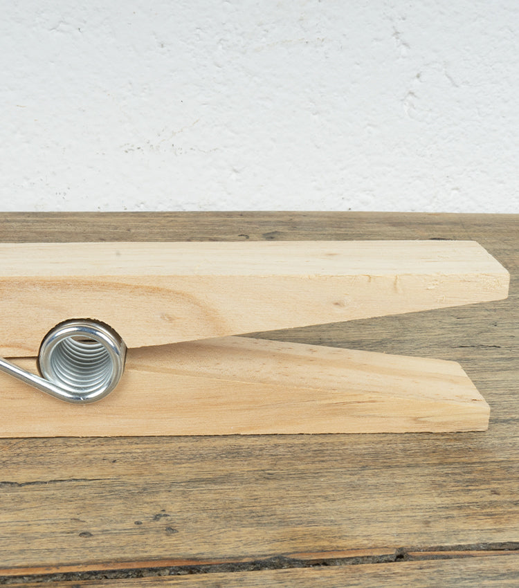 Mollettone ferma-carta in legno