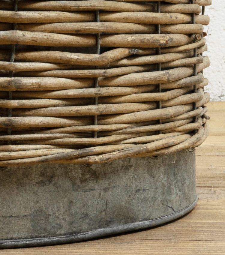 Secchio in latta e legno piccolo
