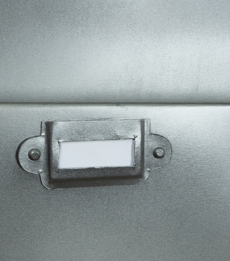 Porta-lettere in latta