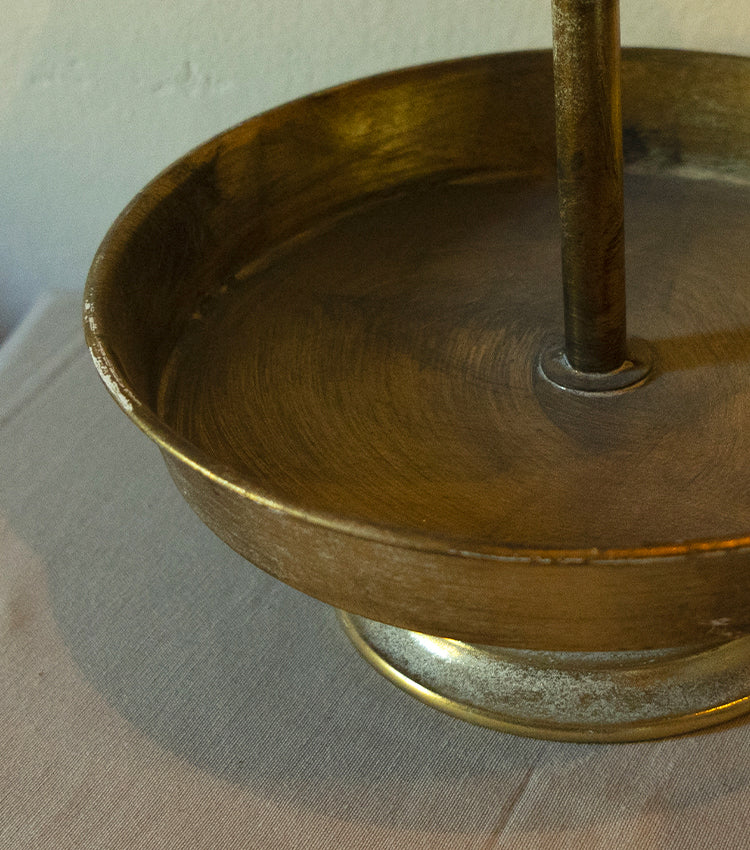 Alzatina a tre piani in metallo