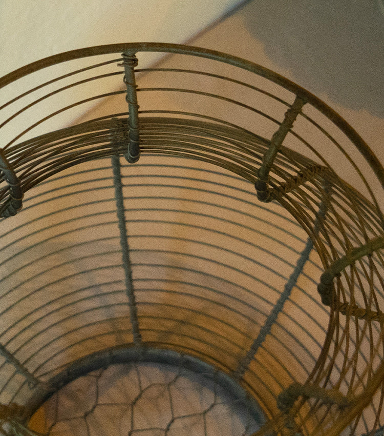 Porta-uova in metallo grande