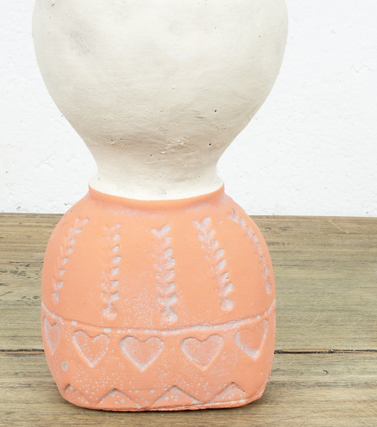 Vaso a forma di busto in cemento piccolo
