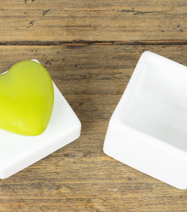 Scatolina con un Cuore verde chiaro in ceramica