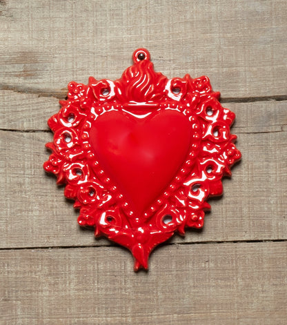 Cuore "Ex Voto" rosso con un Angioletto e Decorazioni in ceramica