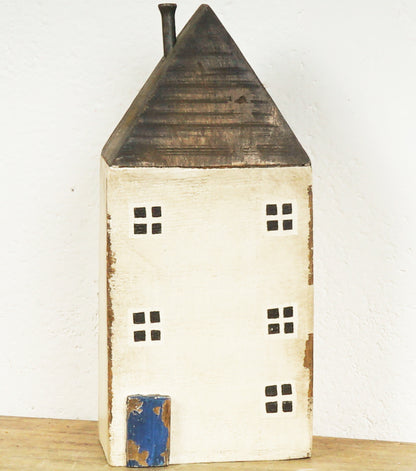 Casetta in legno e metallo