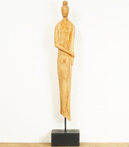 Scultura di una Donna in legno