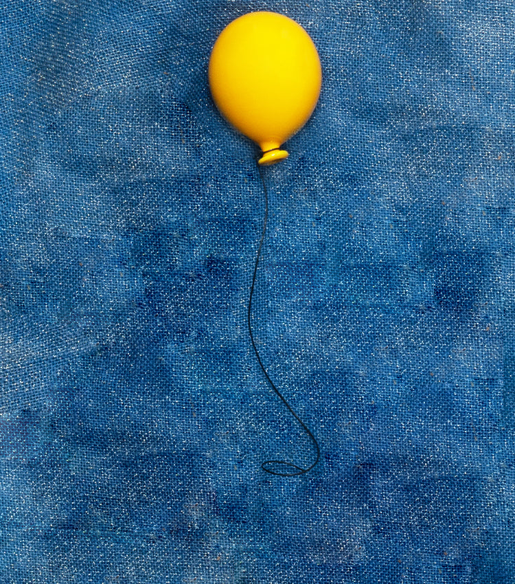 Palloncino “giallo ocra” medio in ceramica