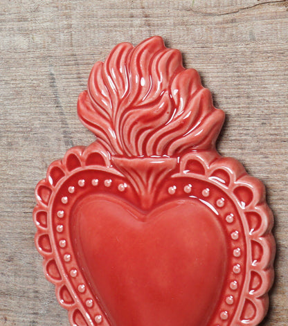 Cuore "Ex Voto" color corallo in ceramica