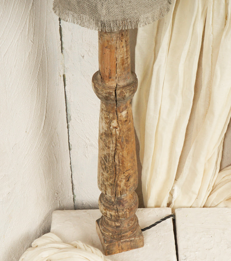 Lampada Vintage in legno