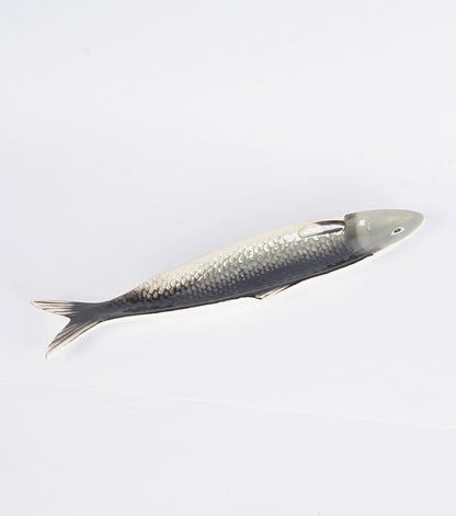 Piattino a forma di una Sardina nera in ceramica