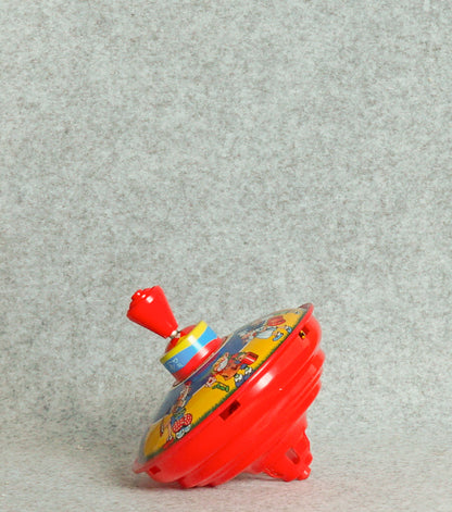 "Trottola Vintage a Carica con Biancaneve e i Sette Nani" in plastica e metallo