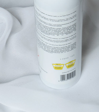 Profumatore per Tessuti all'estratto "Bianco Puro" da 250 ml