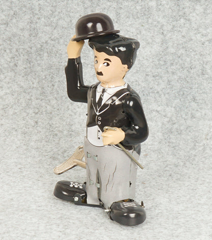 "Charlie Chaplin Vintage a Carica" in metallo