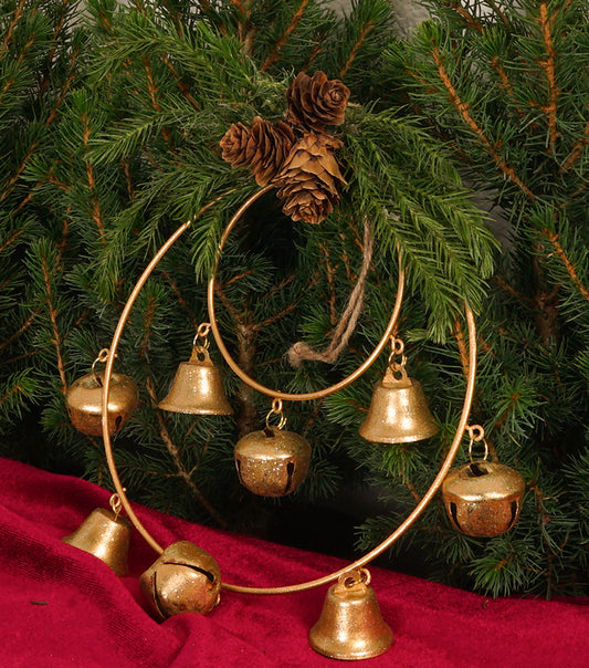 Campanelli Natalizi in metallo con Pigne e rami di Abete