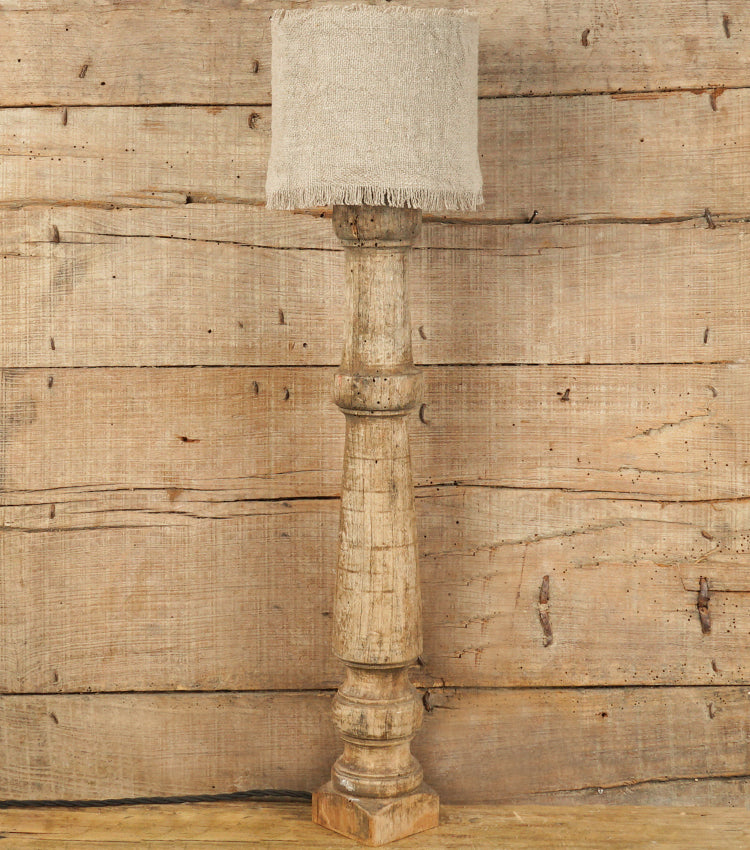 Lampada Artigianale in legno con Paralume in cotone