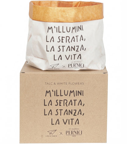 Candela Profumata "MI ILLUMINI LA SERATA, LA STANZA, LA VITA" alla fragranza "Talco e Fiori Bianchi"