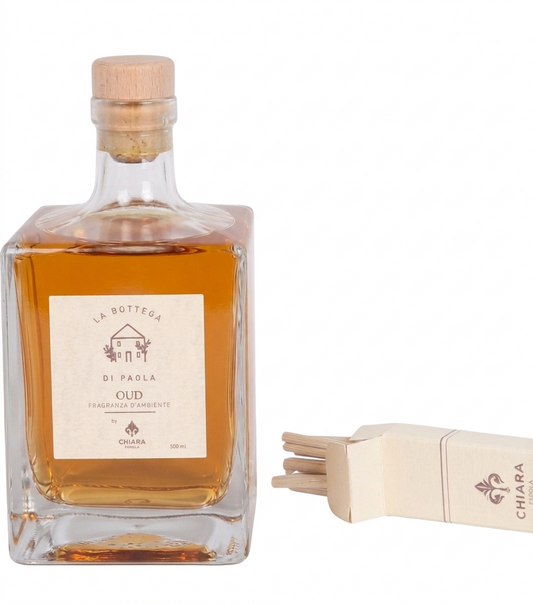 Fragranza d'Ambiente con Bastoncini in legno alla profumazione "Oud" da 500 ml